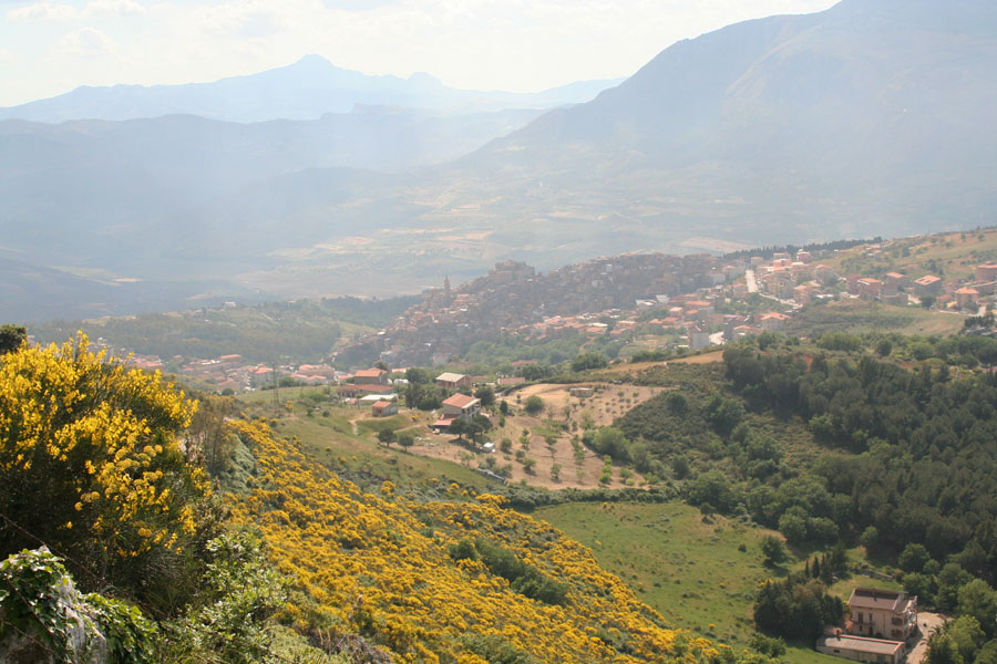 Gironzolando per le sicule terre: Monte Rotondo